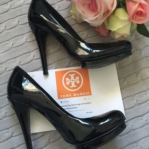 Torry Burch black heels!